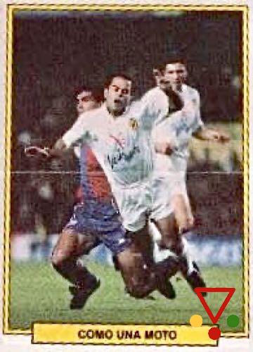 38 Como una moto de la colección Lo más divertido del fútbol en ACABARAMOS.COM